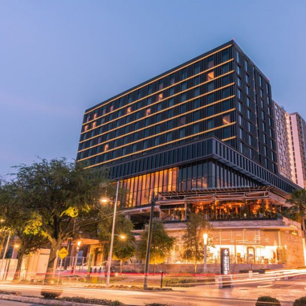 operado-el-grupo-hotelero-prisma-el-jw-marriott-monterrey-valle-esta-ubicado-el-desarrollo-parque-arboleda